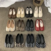 [鞋子女夏INS百搭潮分趾平底鞋复古格纹浅口猪蹄单鞋洋派羊蹄瓢鞋]