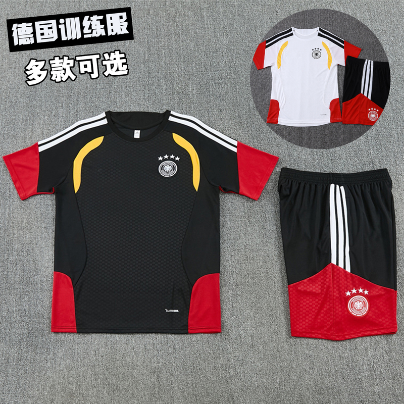 2026 German National Team Short-Sleeved Training Uniform Player Version Muller Sleeveless Vest Half-Zip Warm-Up Football Uniform