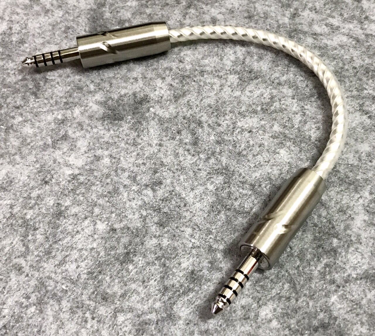 Front silver square core silver shielded version Kaiyin C9 P3 IFi BX2 4 4 to 4 4 grounding bundled amp pair recording line