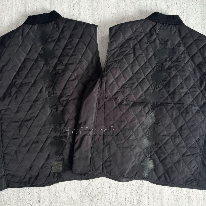 Autumn and Winter Black Diamond-Patterned Hand-Stitched Sheepskin Vest with Silver Embellishments, Stand Collar, Padded, Short, Zippered
