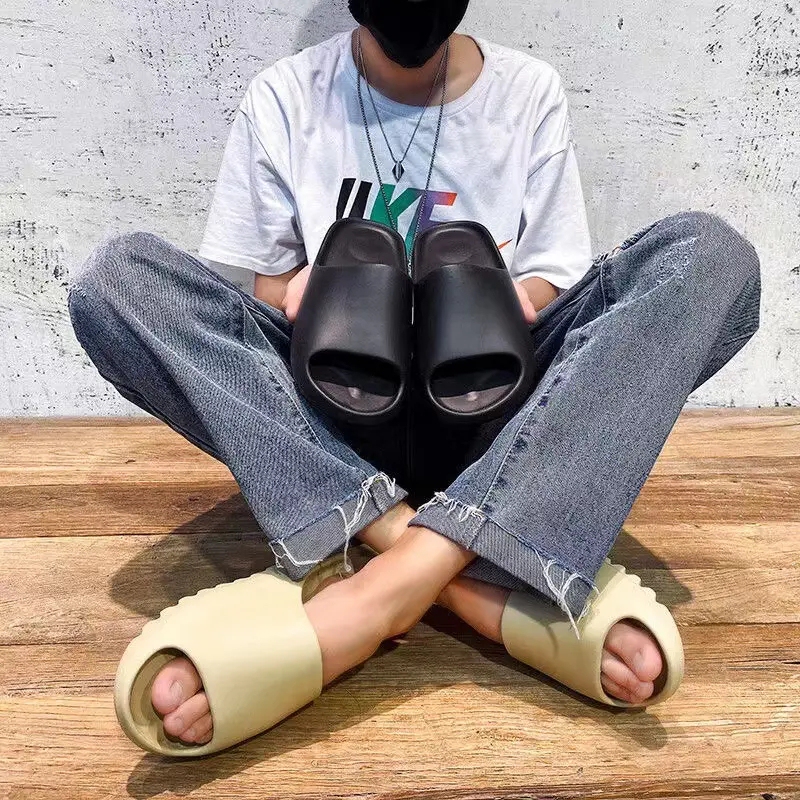 Yutian Hao Shoes Pure Original Coconut Slippers Beach Men and Women Summer New Eva Thick Sole soft sole One-Word Cool Yeezy