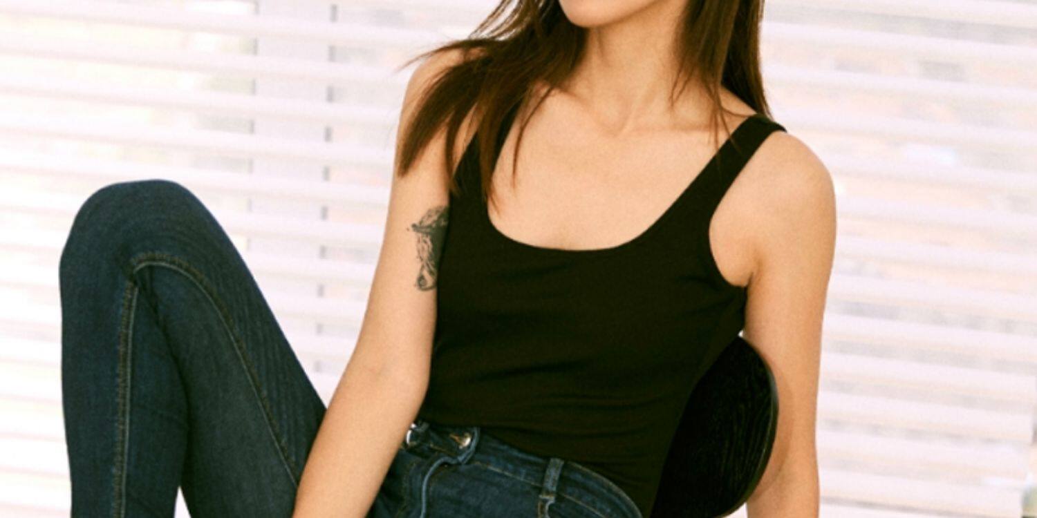 Топы/майки 小吊带背心女夏外穿美背西装内搭打底不规则美式甜辣性感露背上衣 Yi Chih