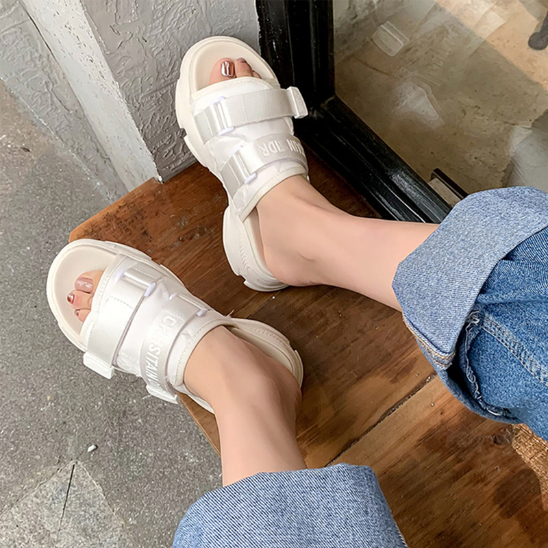 2026 Popular Dad-Style Sandals Versatile Casual Sports Baby-Style Thick-Soled D-Brand Velcro Slippers for Women for Outdoor Wear