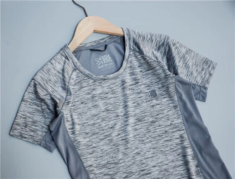 Áo thun thể thao nữ ngắn tay mỏng phần khô nhanh thoáng khí ẩm thấm hút quần áo thể dục Slim Slim giảm béo yoga chạy áo phông lining nam chính hãng