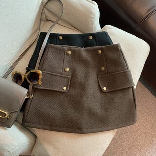 Double-Breasted Woolen Short Skirt for Women, Early Autumn and Winter 2024 New High-Waisted Skirt, Anti-Exposure A-Line Hip-Hugging Skirt