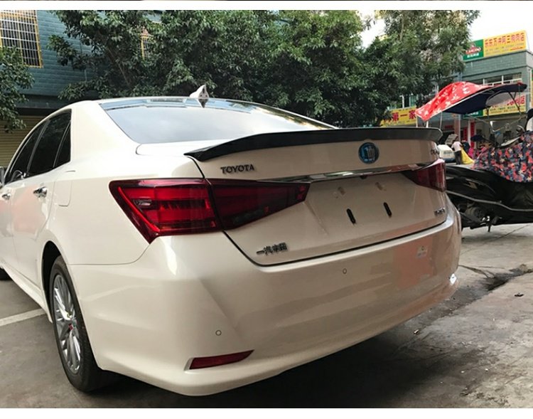 Đuôi vương miện thế hệ thứ 14 Toyota 16-18 vương miện mới sửa đổi đuôi đặc biệt Vương miện miễn phí sơn đuôi cánh lướt gió mazda 2