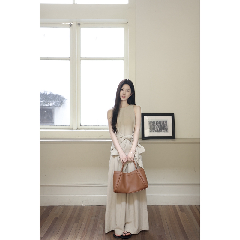W51【Simple Luxury】2025 Shawl Vest Wide-Leg Casual Pants Three-Piece Set W51【Simple Luxury】2025 Shawl Vest Wide-Leg Casual Pants Three-Piece Set