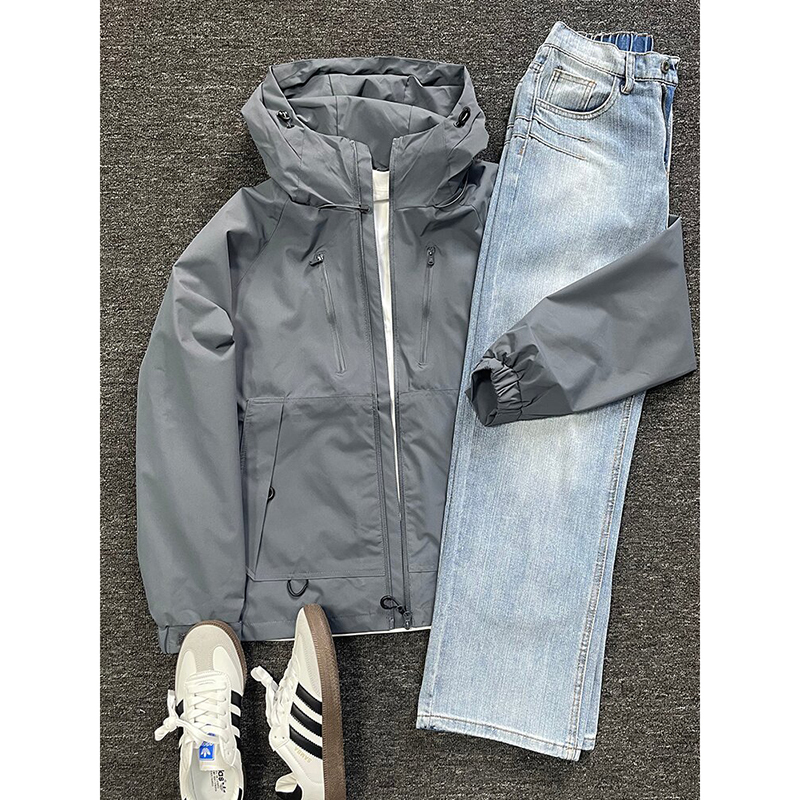 Advanced Gray Three-Proof Softshell Jacket for Men, Autumn Outdoor Mountaineering Workwear, Windproof and Waterproof Hooded Jacket Advanced Gray Three-Proof Softshell Jacket for Men, Autumn Outdoor Mountaineering Workwear, Windproof and Waterproof Hooded Jacket