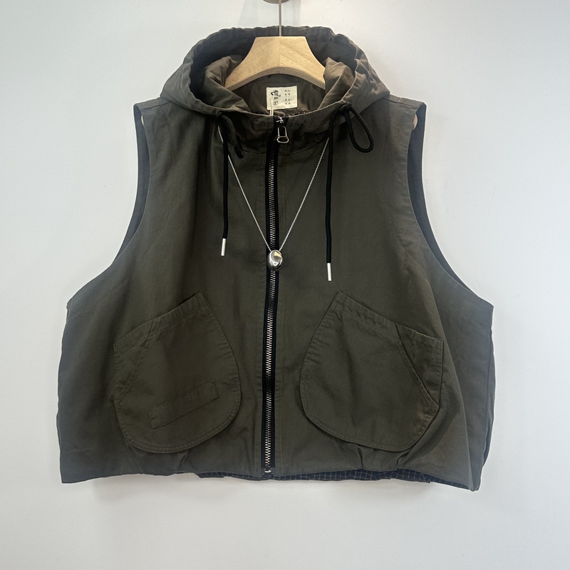 Minimalist Style Hooded Cotton and Linen Vest for Women, Loose and Versatile, Slimming Sleeveless Vest Jacket