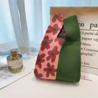 Трава и зеленый порошок цветок