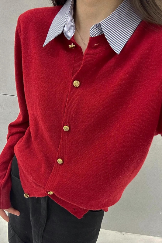 Red Knitted Turn-Down Collar Shirt with Faux Two-Piece Sweater, Versatile Cardigan, European Style 2023 Autumn/Winter Base Layer Top