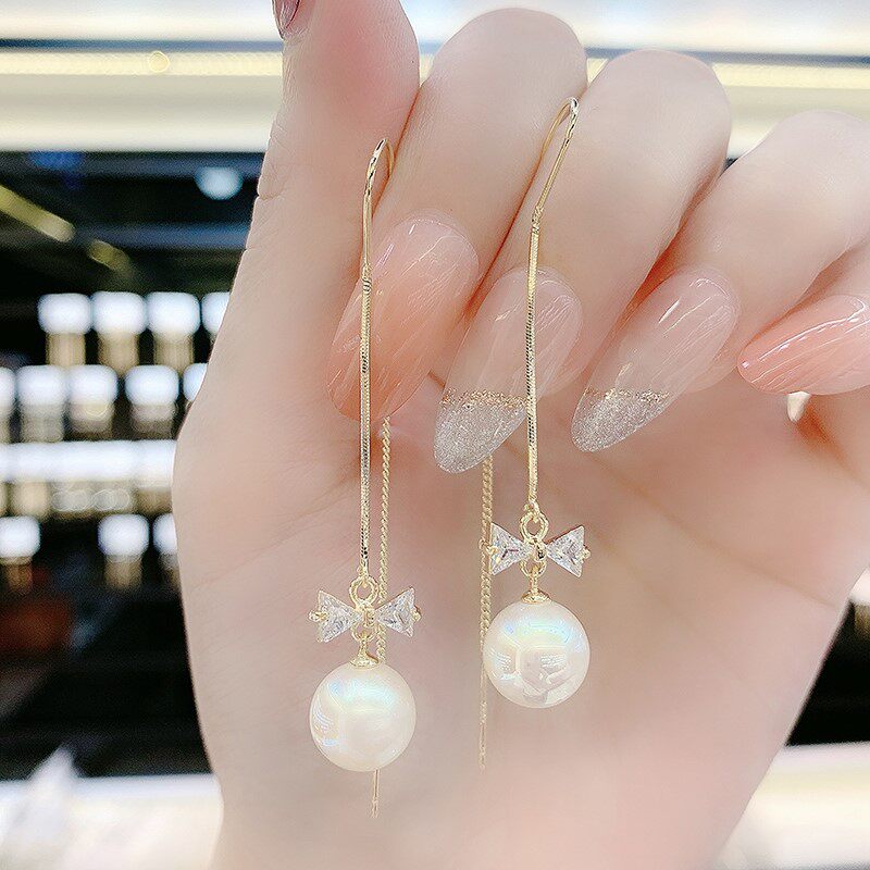 2022 New cat eye stone butterfly knot pearl zircon bracelet long version of the face slim temperament fashion 100 hitch