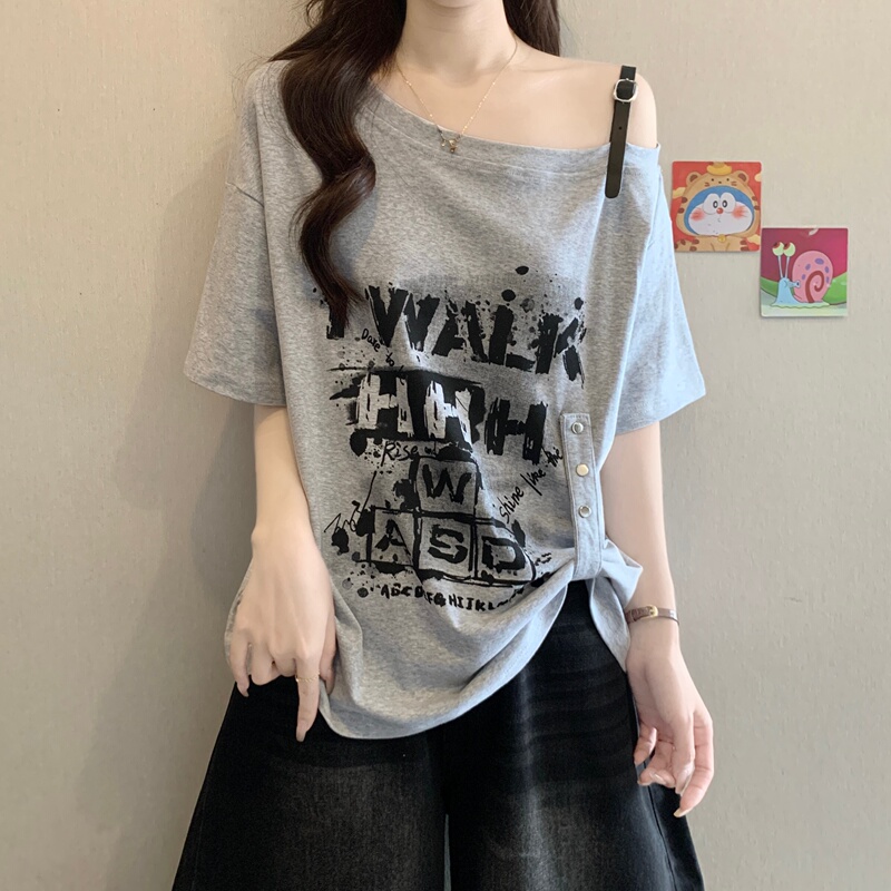 Designed Letter Print Asymmetrical Neckline Off-Shoulder Short-Sleeve T-Shirt Summer Plus Size Women's Clothing for Curvy Women, Waist-Cinching and Tummy-Concealing Top