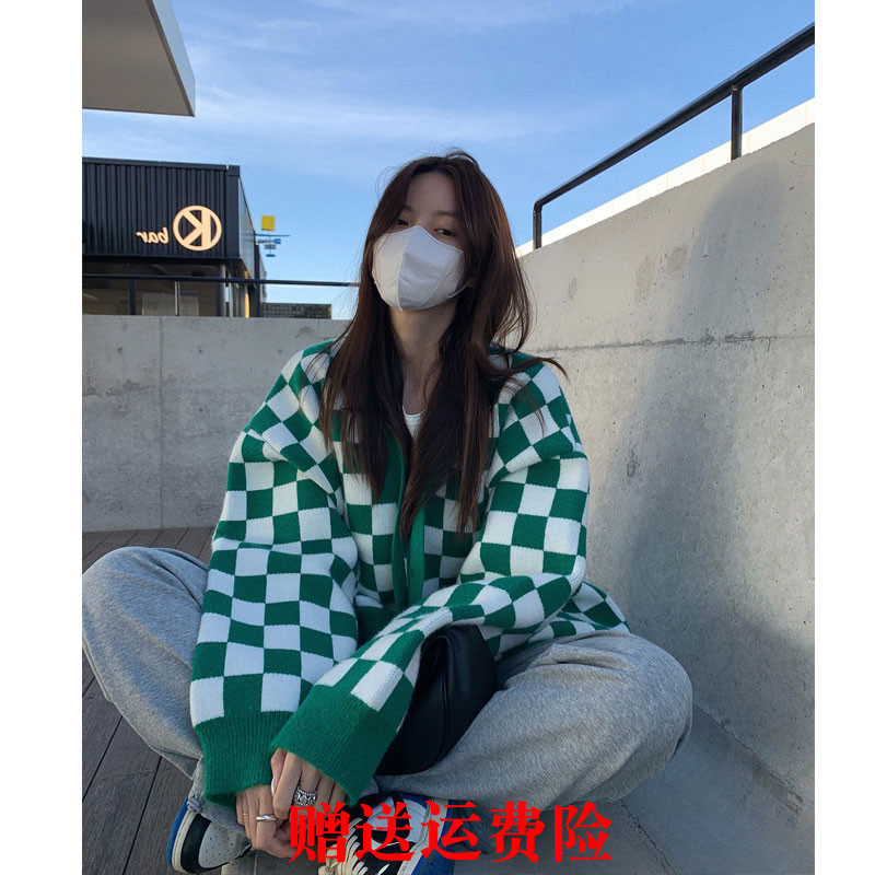 Retro lazy style checkerboard plaid sweater women 2022 autumn and winter new Korean version loose V-neck knitted cardigan jacket