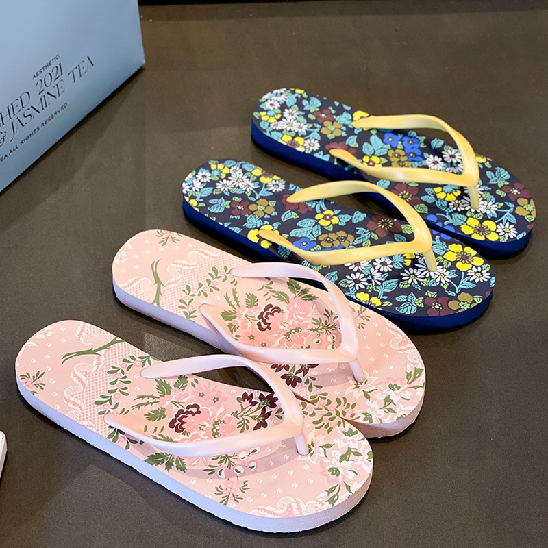 Women's Summer Flip-Flops ins Trendy Beach Sandals Fashionable Thong Sandals for Outdoor Wear Non-Slip Couple Flip-Flops