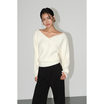 V-neck sweater for women loose long-sleeved pullover knitted sweater