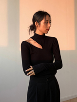  HUYIFAN black sweater womens design sense niche 2021 new long-sleeved t-shirt womens slim and thin bottoming shirt