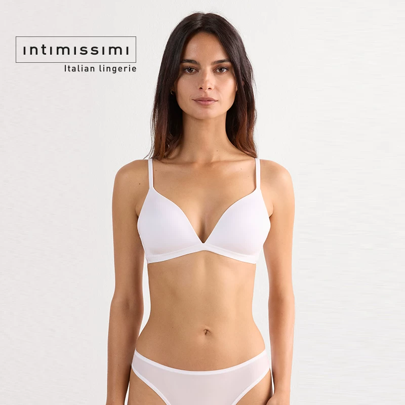[Celebrity Style] Intimissimi Smooth Tiziana Thin and Traceless Wire-Free Bra RI49T2