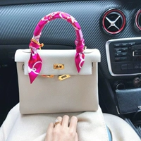 Milkshake White 25 (в комплекте шелковый шарф пони + подарочный пакет)