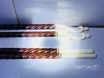 Ox bone leaflet red sandalwood traditional fancy twisted silk embroidery eye trap special jumping stick set with one board and one light (two pairs)