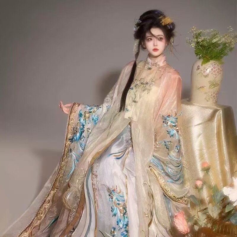 伊雯服饰