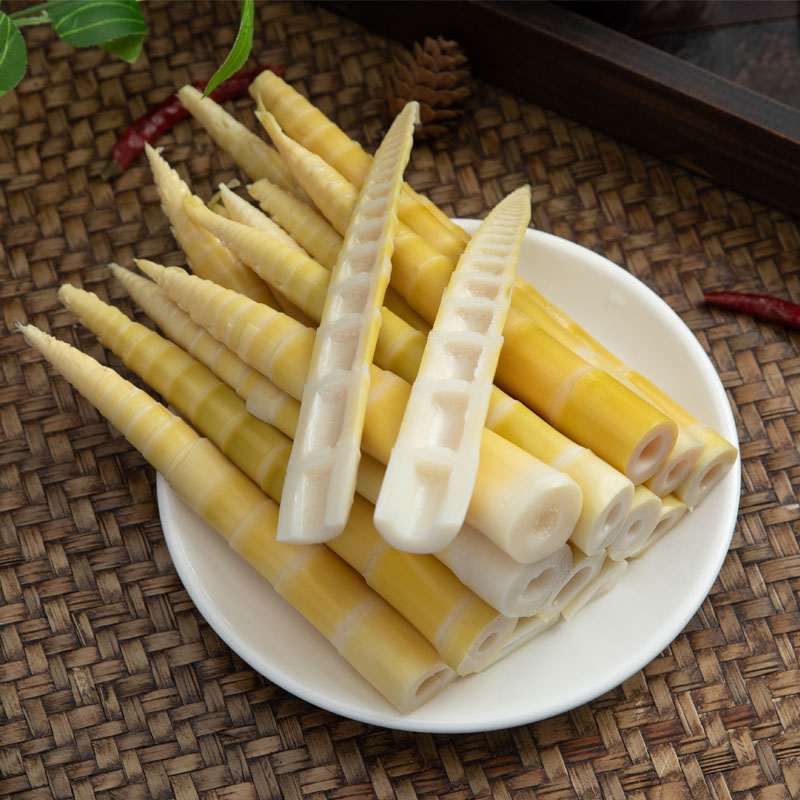 Wild small bamboo shoots new fresh and tender bamboo shoots vacuum bagged asparagus hot pot shoots Rohan asparagus tip farmhouse Jiangxi Tehsan