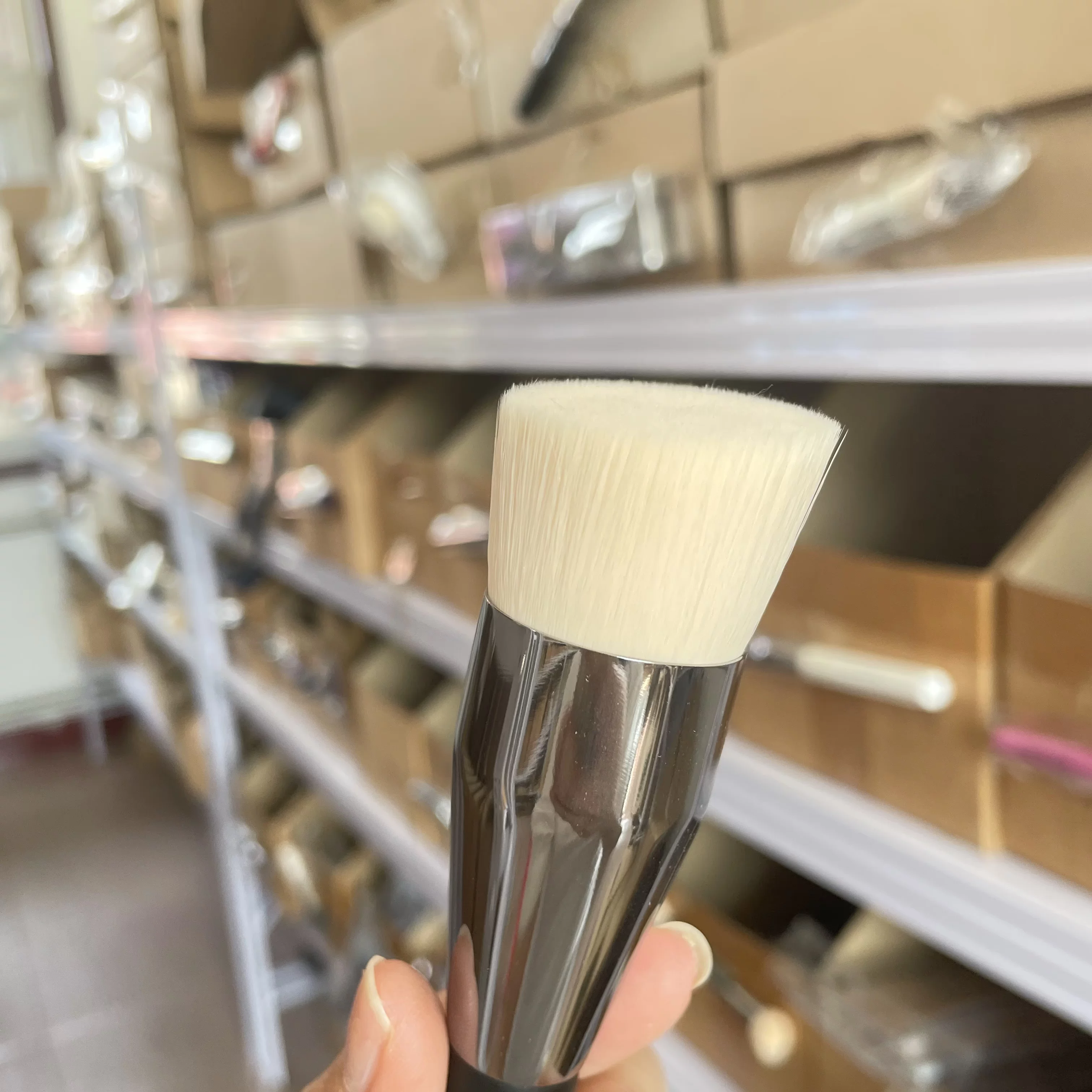 Кисть для основы HudaBeauty для уголка, кисть для макияжа без следов, не впитывает пудру