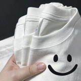 Хлопковая небольшая дизайнерская летняя приятная телу футболка с коротким рукавом, тренд сезона, свободный крой