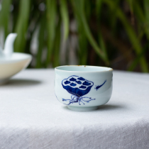 Master cup blue and white hand-painted fish play Lotus Cup Cup ceramic tea set Single Cup retro cup porcelain