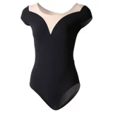 Маленькая жасмин с короткими рукавами.