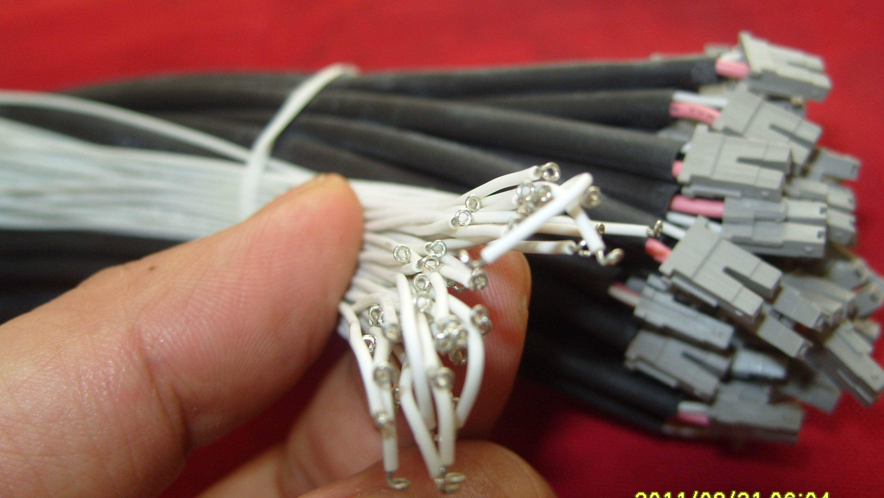 LCD lamp line high pressure line welding end of LCD lamp line is convenient for welding and replacing lamp tube