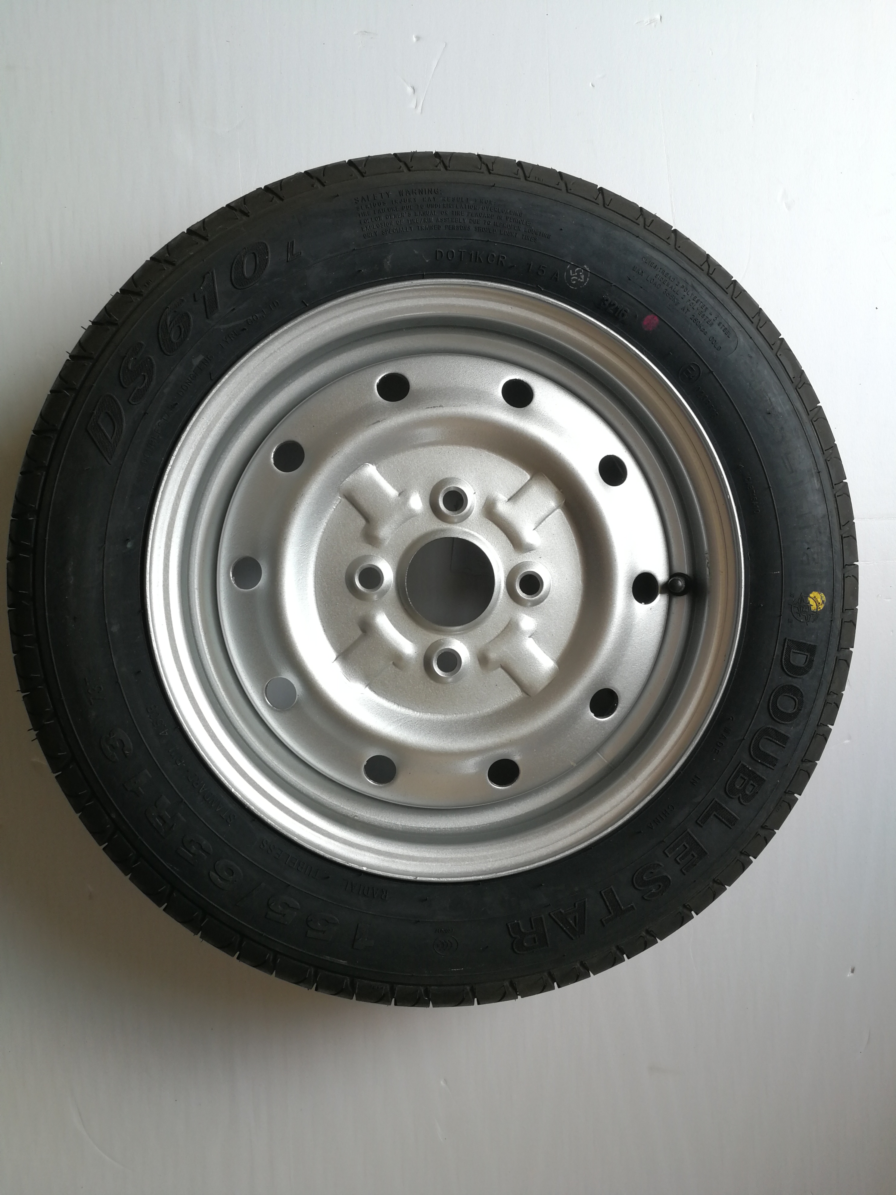 Reading Biddenboluda 145 70R12 sets of tires (including rims)