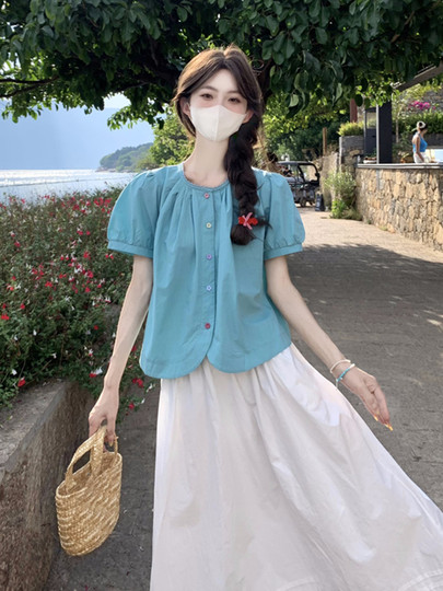 Cotton and linen short-sleeved top for women's summer 2025 new dopamine wear set French unique beautiful doll shirt shirt