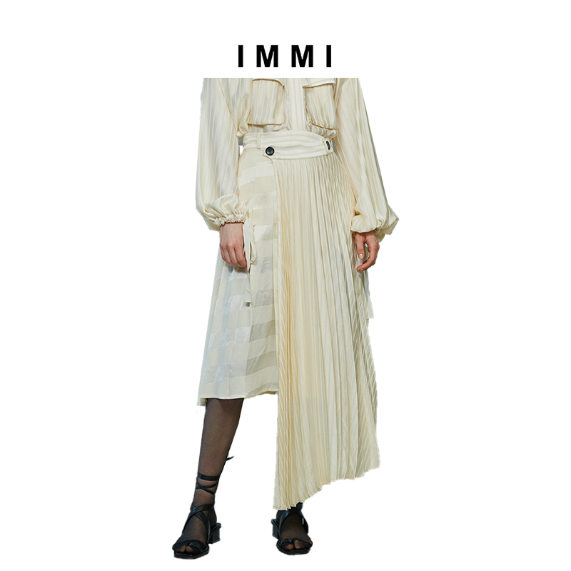 (designer brand IMMI) satin acetate asymmetrical design 100 pleats half body dress 191SK027