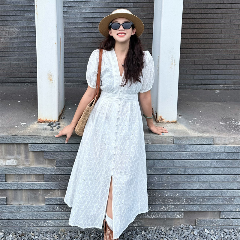 Absolutely Stunning Moonlight White Dv French Resort-Style Tea Break Dress with Cut-Out Embroidery, V-Neck, Puff Sleeves, and Waist-Cinching Long Dress
