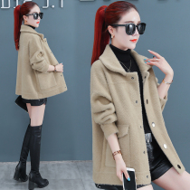 In the spring and autumn of 2022 the new lady gold mink coat short small gas coat in August