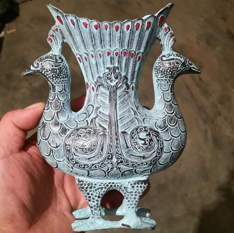 青銅器 双鳳青銅酒杯 孔雀酒樽 装飾品 現代工芸品 美術品 置物 清仓青铜器仿古摆件青铜双凤杯孔雀酒杯古代酒杯家居装饰品