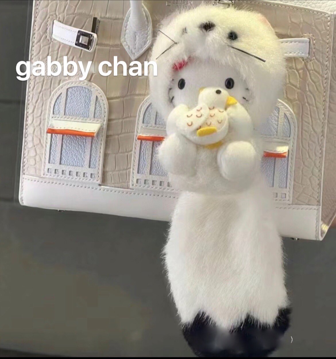Gabby Chan的LOGO