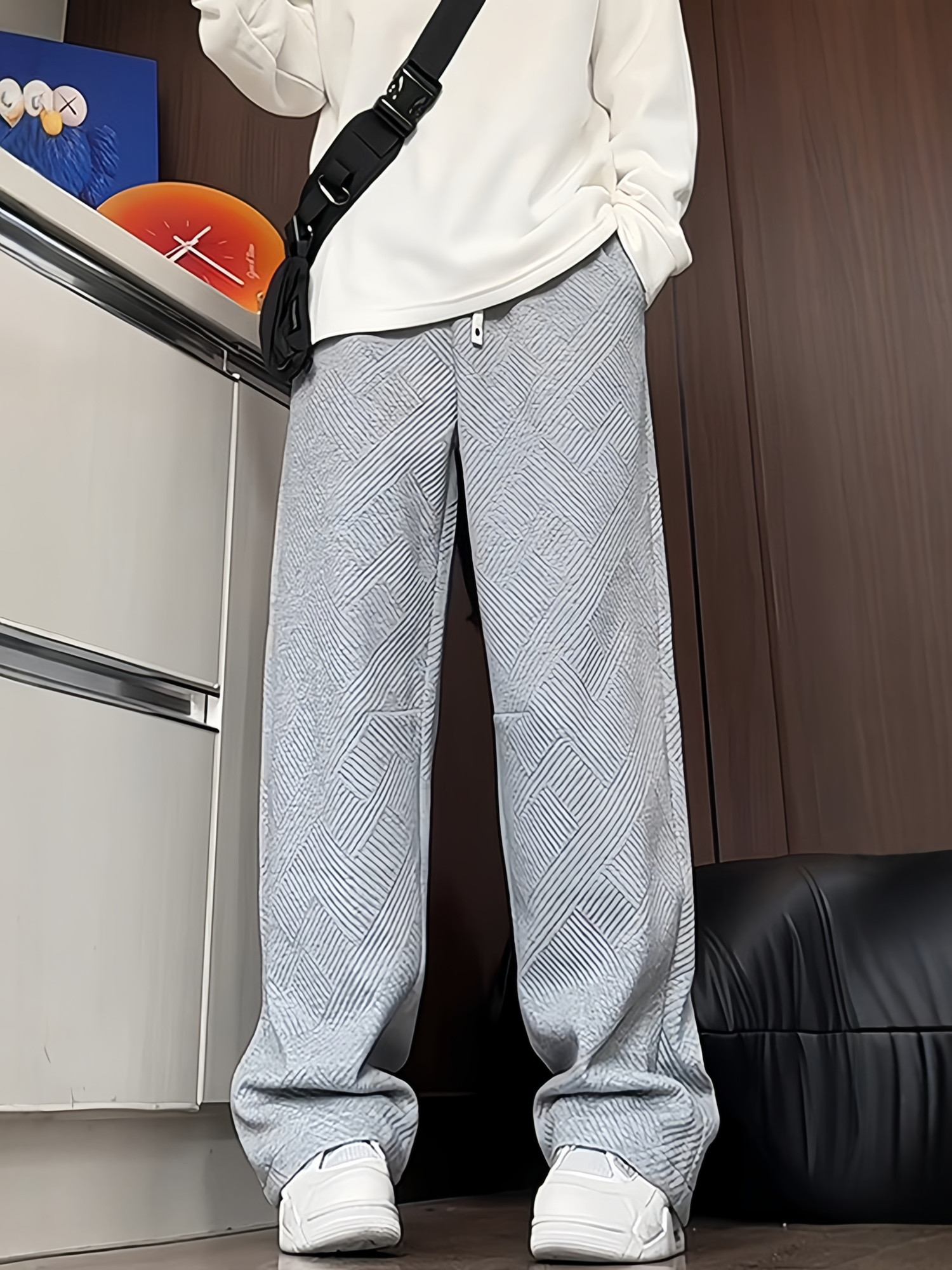 Old Money Style Embroidered Casual Pants for Men, Autumn Design, Loose Straight-Leg Sweatpants, High Street Cool and Versatile Scimitar Pants