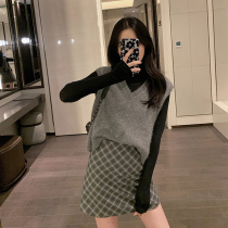 2021 new womens early autumn Net red shake sound sweater set skirt two-piece set foreign atmosphere autumn temperament