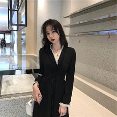 джинсовая ткань 秋装2020年新款女轻奢名媛气质赫本风小黑裙法式小众桔梗连衣裙子