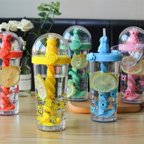  Shake sound the same net red little yellow duck water cup cartoon childrens straw cup new juice cup Rafi animal mixing cup