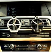 Car cup holder car cup holder car ashtray Rack car car glass bottle air outlet beverage rack storage bracket