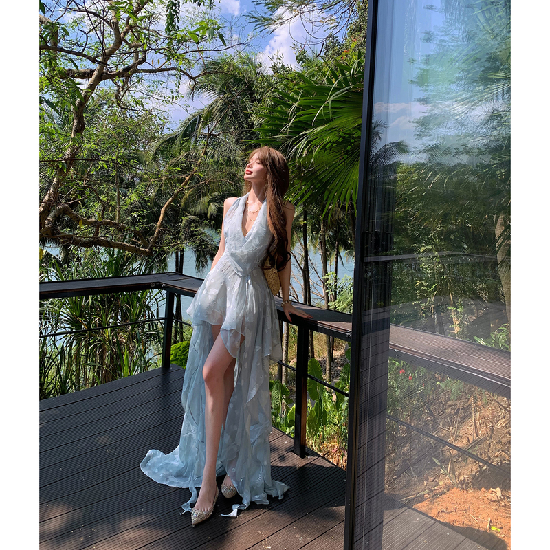 Tyrande Yunnan Ultra-Fairy Seaside Resort Style Blue Printed Irregular Halter Neck Dress for Women, Summer Waist-Cinching Long Dress