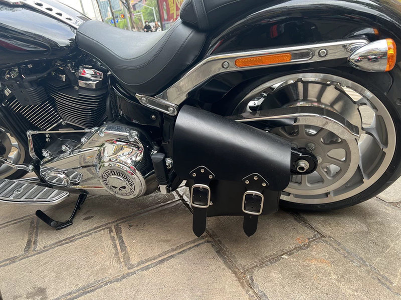Harley Fat Boy Breakthrough Commander Softail Street Glide Road King Fat Boy Triangle Bag Saddlebag Side Bag Harley Fat Boy Breakthrough Commander Softail Street Glide Road King Fat Boy Triangle Bag Saddlebag Side Bag