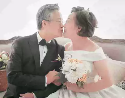 Popular Zhuhai parents wedding anniversary photo middle-aged and elderly commemorative photo silver wedding wedding photo photography studio