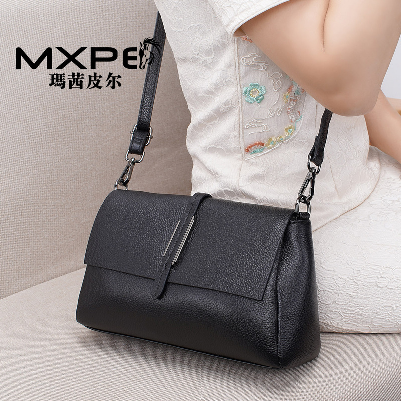 Fashionable and High-End Pillow Bag 2026 New Model First-Layer Cowhide Handbag Soft Leather Multi-Layer Crossbody Bag for Middle-Aged Mothers Fashionable and High-End Pillow Bag 2026 New Model First-Layer Cowhide Handbag Soft Leather Multi-Layer Crossbody Bag for Middle-Aged Mothers