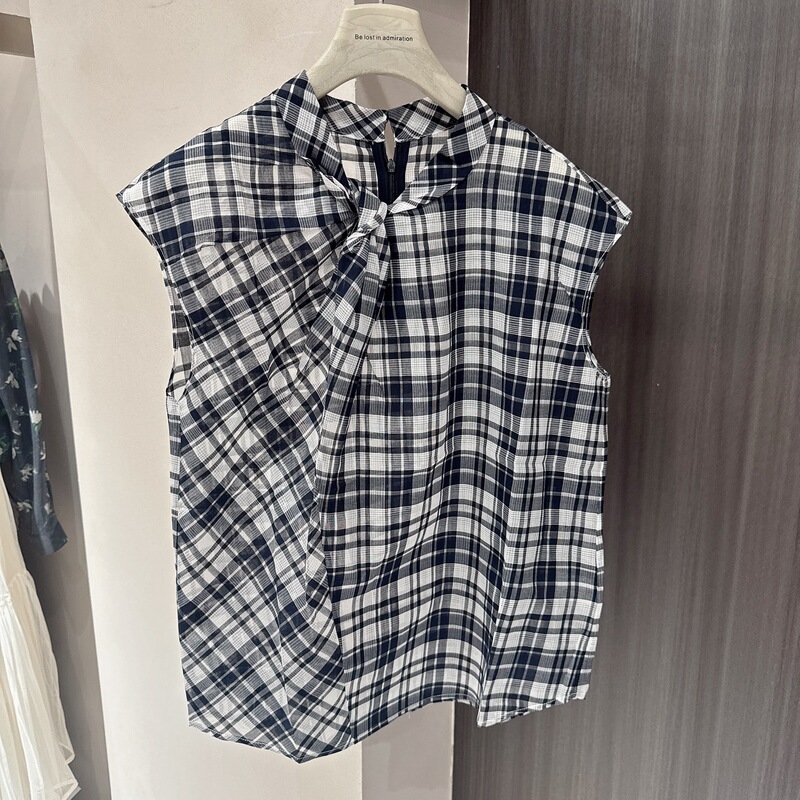 European Retro Mulberry Silk Plaid Shirt for Women, Sleeveless Round Neck with Decorative Rope, Versatile Top, Artistic Style Sleeveless Blouse