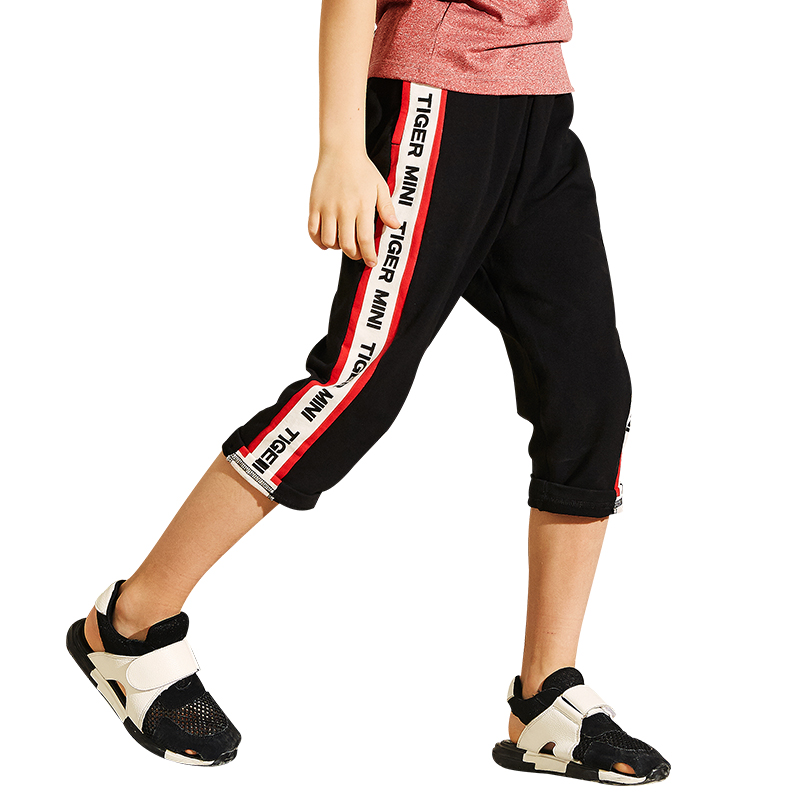 Bé trai quần short quần Bảy childrens sweatpants bông 2020 mùa hè váy childrens quần áo ở các bé trai lớn mỏng quần bùng nổ.