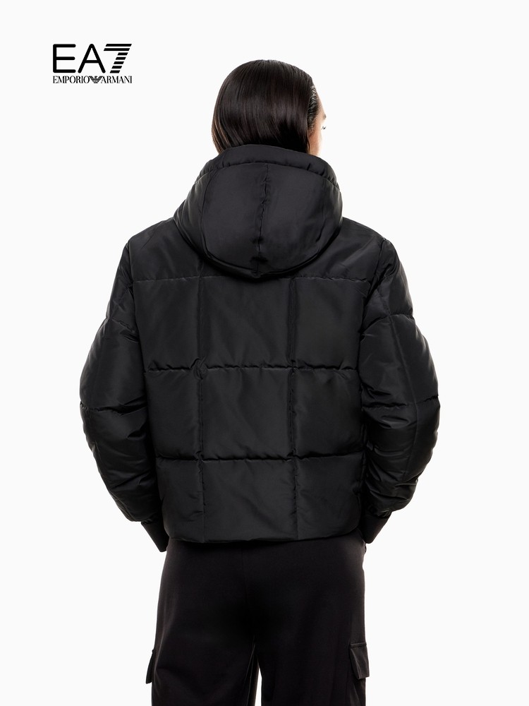 EMPORIO ARMANI/阿玛尼EA7/秋冬新款女短款加厚连帽面包棉服外套 2